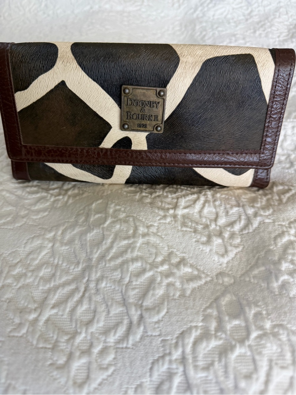 Dooney & Bourke Brown and Cream Giraffe-Print Clutch Wallet